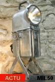 Lampe de mineur vers 1950, joli modèle de lampe industrielle, fonte d'aluminium, câblage sur secteur.