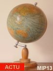Mappemonde vers 1940, globe en carton, piètement "bobine".